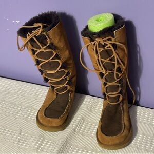 UGG Women's Lace Up Boots - Brown and Tan